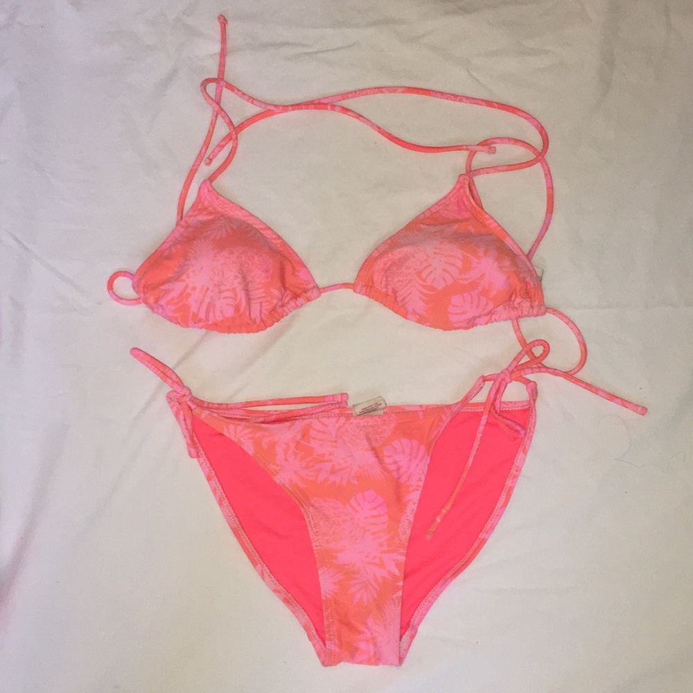 Bathing suit